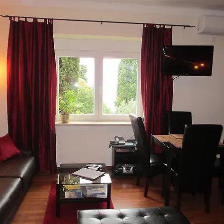 Apartmán Edmea *